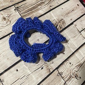 NWOT: HANDMADE Crochet Hair Tie